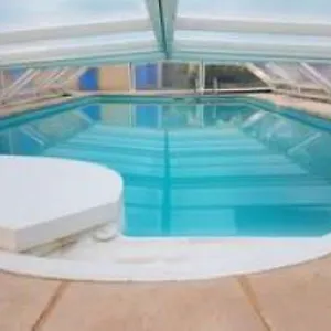 Chalet Bungalow Au Calme, Saint-Savournin
